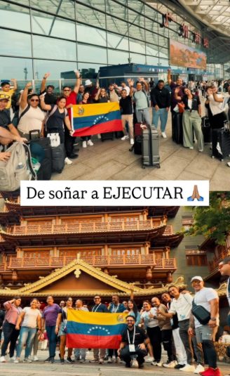 Grupo de empresarios venezolanos en el aeropuerto y en Guangzhou durante un tour de negocios a China